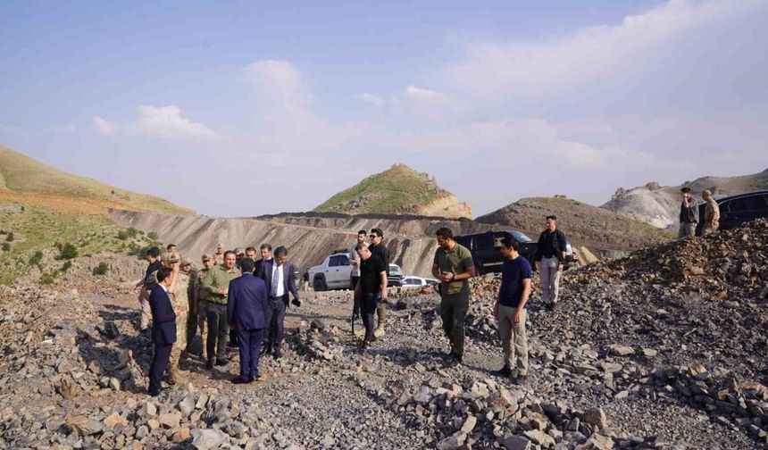 Şırnak Valisi Ekici’den Cudi Dağı’nda inceleme