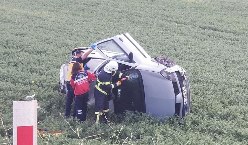Takla atan otomobil hurdaya döndü: 1 yaralı