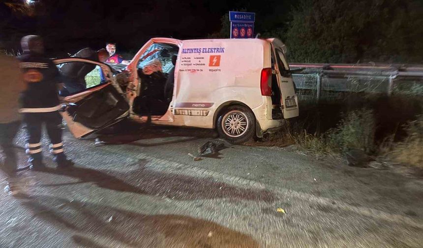 Ters şerit kazasında 6 kişi yaralandı