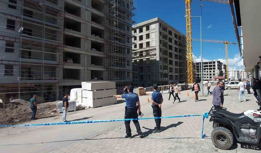 Trafik kazasıyla başlayan kavga büyüdü, sonrasında silahlar konuştu