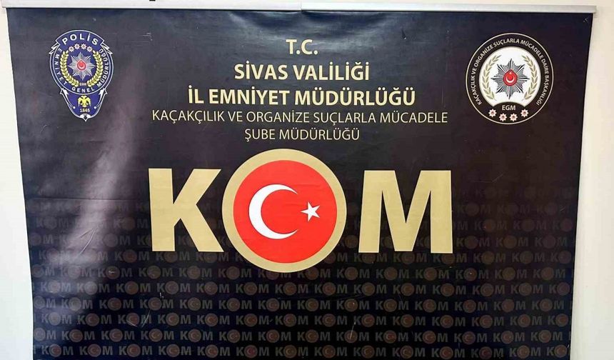 Tütün ürünleri kaçakçıları yakayı ele verdi