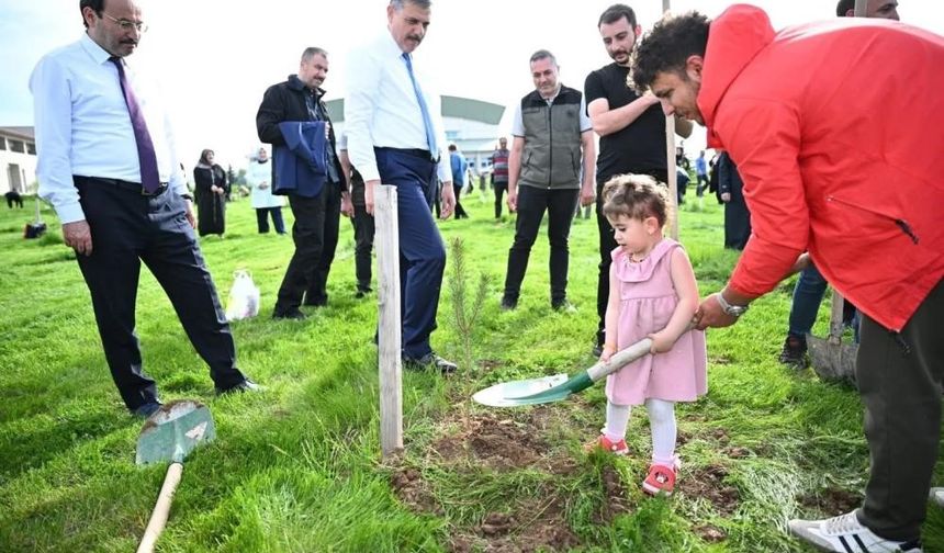 Vali Çiftçi’den çevre mesajı