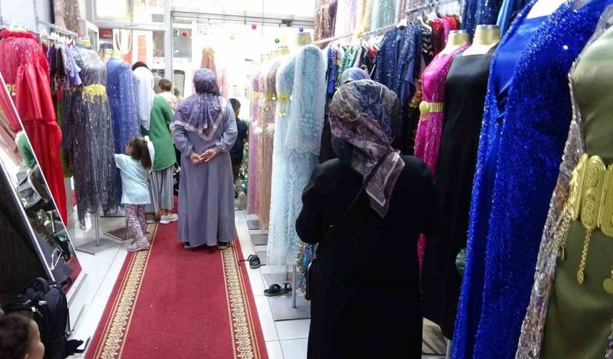 Van’da yöresel kıyafetlere yoğun ilgi