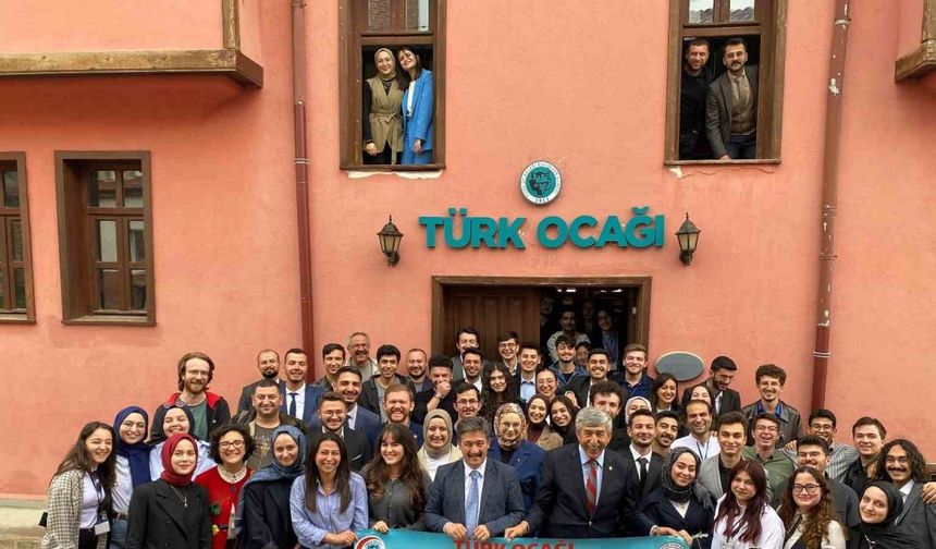 XII. Gençlik Kurultayı Sonuç Beyannamesi ilan edildi