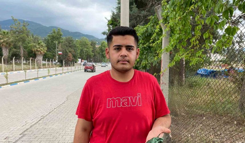 Yerde bulduğu 40 bin TL’lik altını sahibine teslim etti