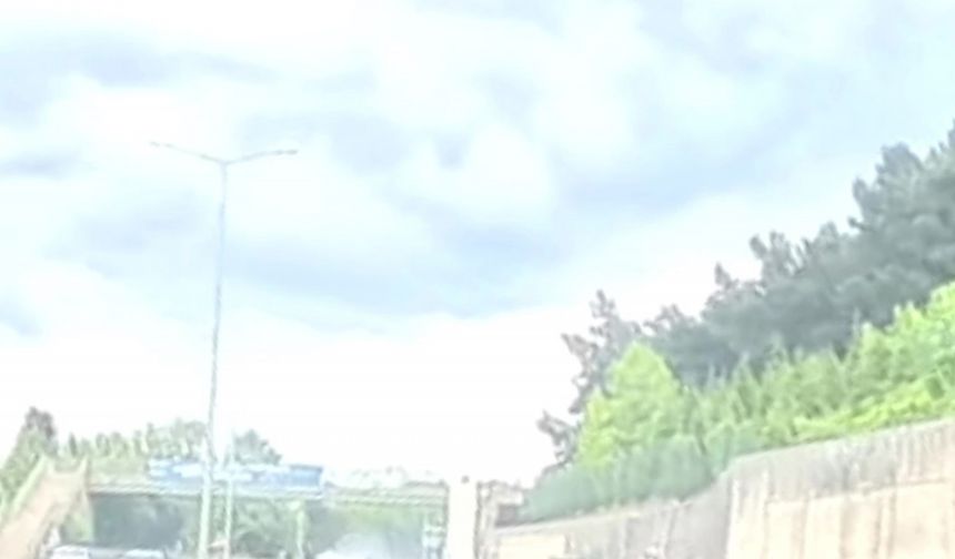 Zincirleme kaza kask kamerasına yansıdı: 3 yaralı