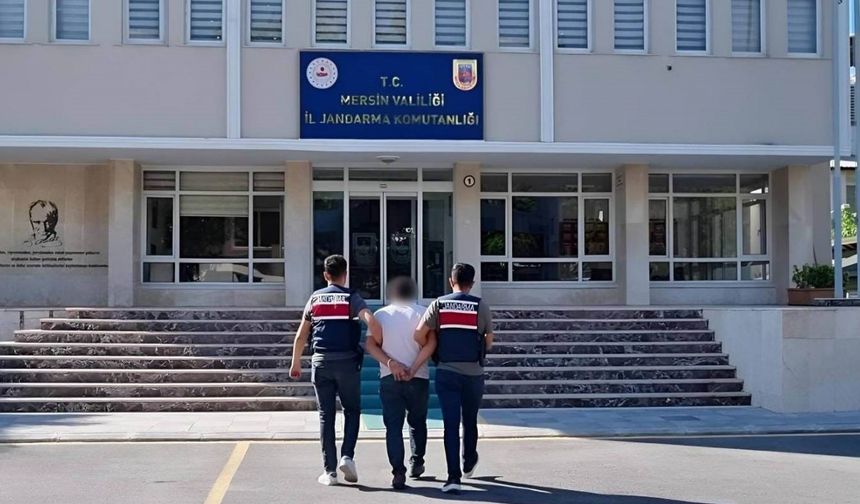 Mersin’de 29,5 yıl hapis cezası ile aranan şahıs jandarmadan kaçamadı