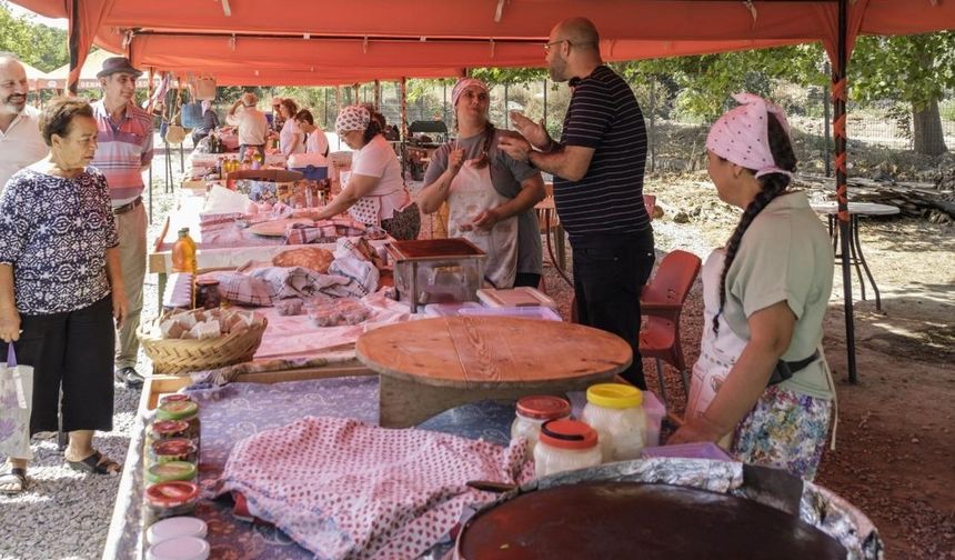 Yarışlar Kenti Magnesia’da Tarihi Köy Pazarı hizmete girdi