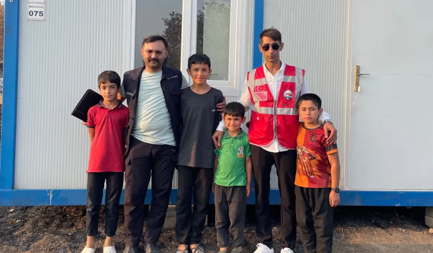 Kahramanmaraş'ta Ülkü Ocakları'ndan yangınzede çocuklara anlamlı destek