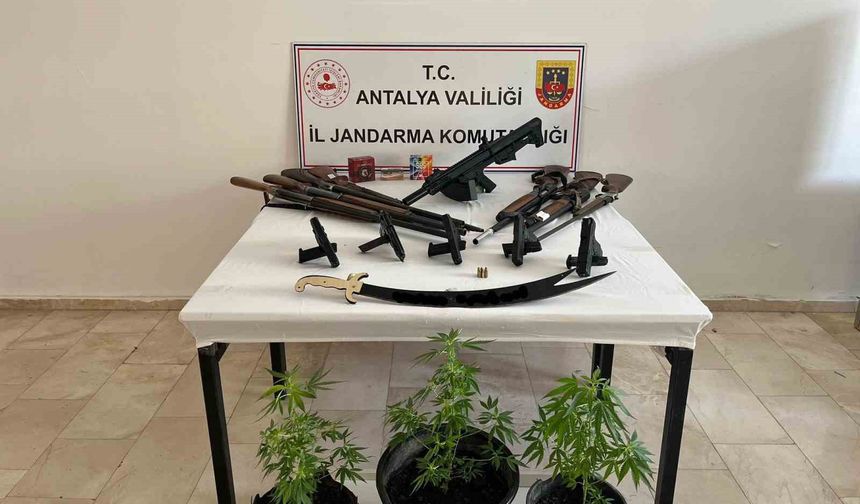 Antalya’da silah kaçakçılarına operasyon: 5 gözaltı