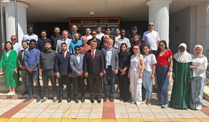 DPÜ Rektörü, uluslararası öğrencilerle buluştu