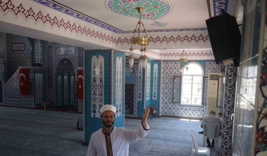 Huzuru camide bulan kuşların yuvalarına cemaatten merhamet koruması