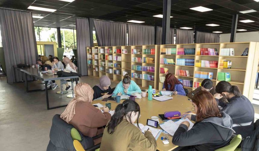 Mersin’de öğrencilere sunulan hizmetler yeni dönemde de sürüyor