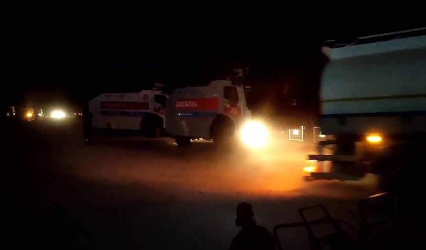 Suriye’de çıkan yangına müdahale için Türkiye’den araç ve personel sevkiyatı sürüyor