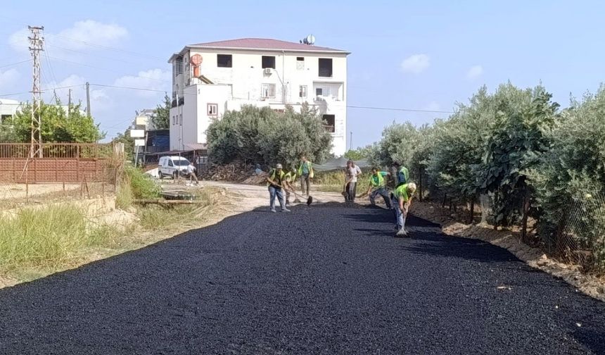 Akdeniz’de yol ve sokak yenileme çalışmaları sürüyor