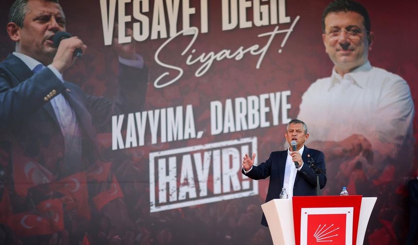 CHP Genel Başkanı Özel: "CHP’nin babaevine kimse el uzatamaz"