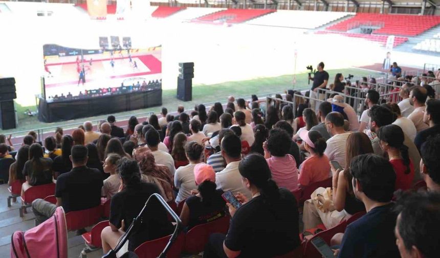Tarsus’ta milli heyecan ve etkinlik bir arada yaşandı