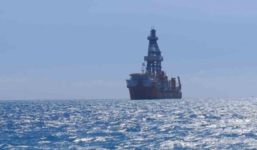 Türkiye’nin 228 metrelik denizdeki yeni gücü: ’West Draco’ Mersin’e ulaştı