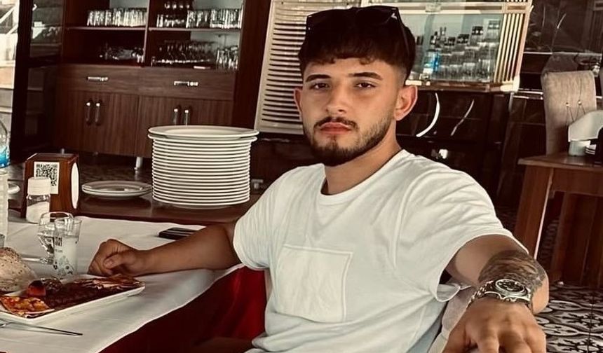 Tarsus’ta otomobille çarpışan motosikletli hayatını kaybetti
