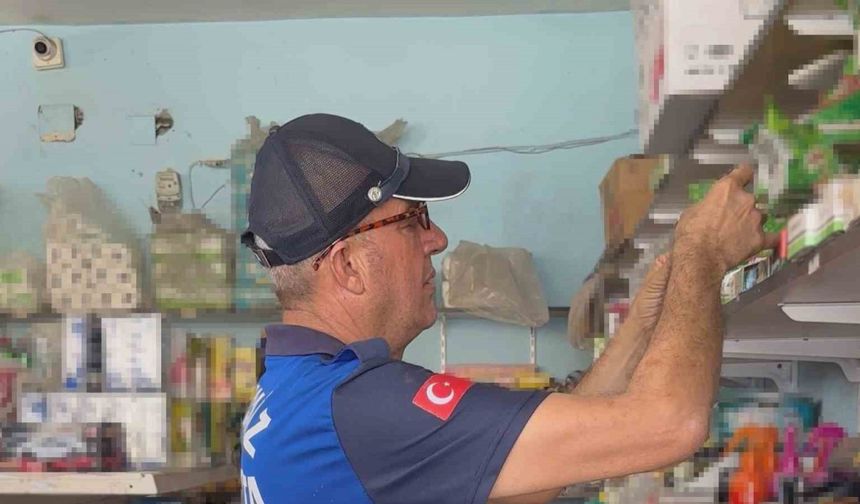 Bakkalda 2022 yılına ait gıda ürünleri bulundu