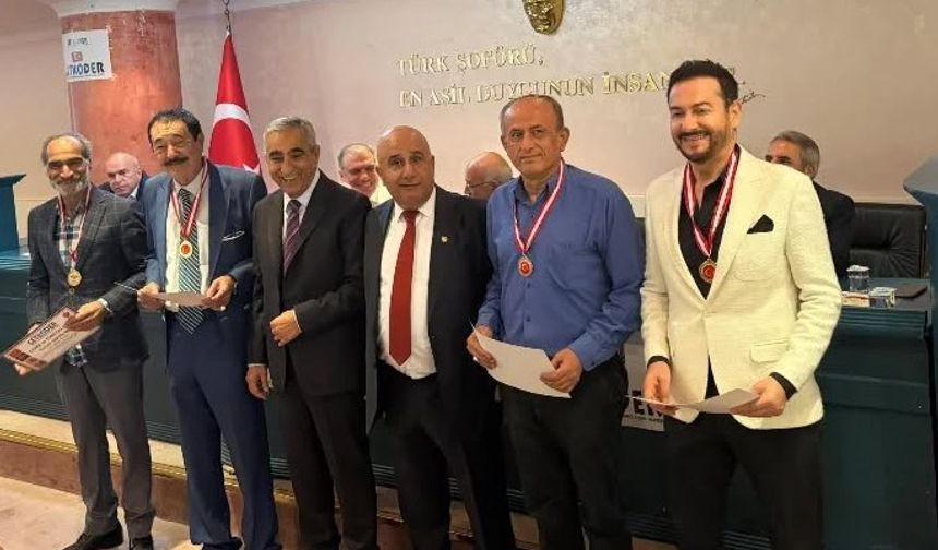 ÇETKODER’den Görkemli Tören : Çevre ve Tüketici Kahramanlarına Altın Orkide Nişanı