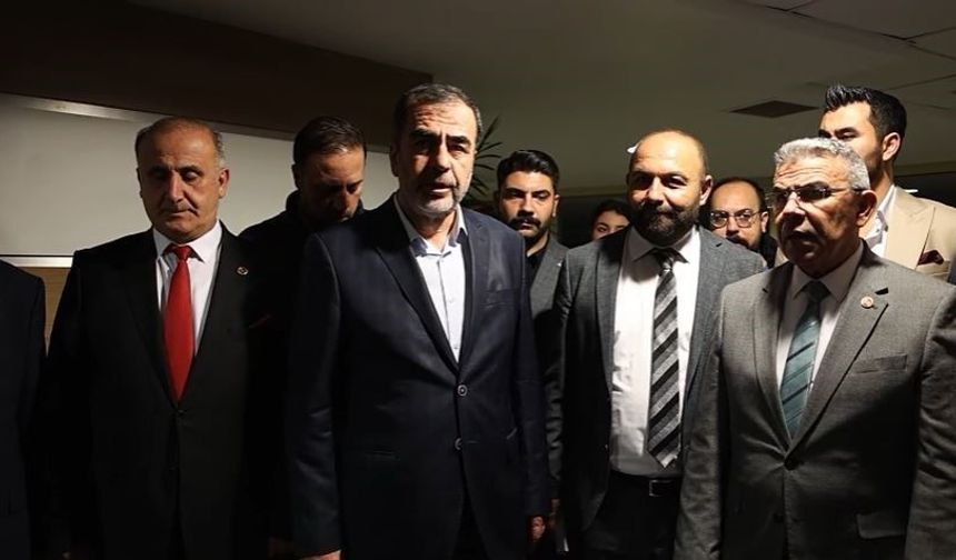 AK Parti'den, CHP'li meclis üyelerine 'tutarlı siyaset yapın' çağrısı