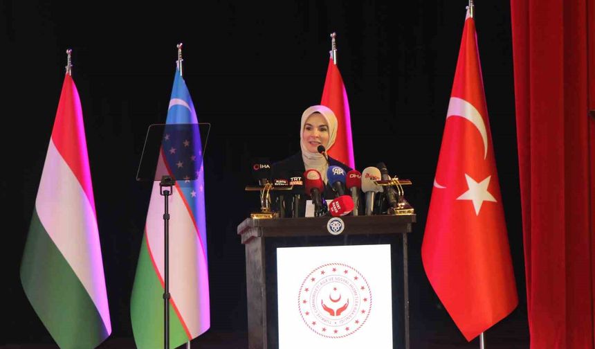 Bakan Göktaş: 'Türkiye'nin geleceği güçlü aile yapısından geçiyor'