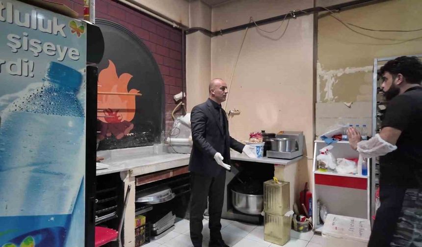 Başkan yardımcısının ani denetimi hijyensizliği ortaya çıkardı: 'Burası pislik içinde'