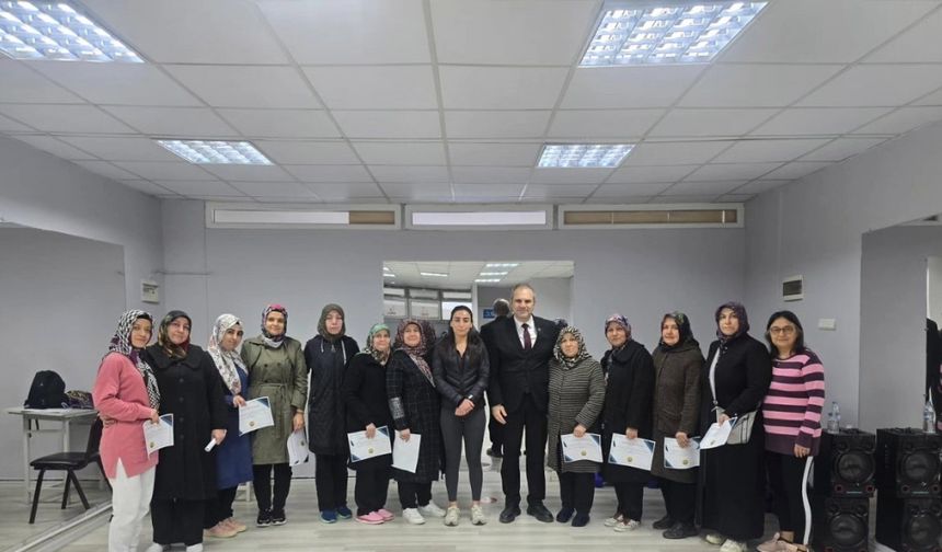 Bayırköy’de fitness kursu sertifikayla sona erdi