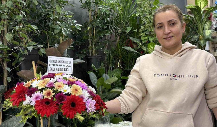 Diyarbakır'da çiçekçilerde Öğretmenler Günü yoğunluğu
