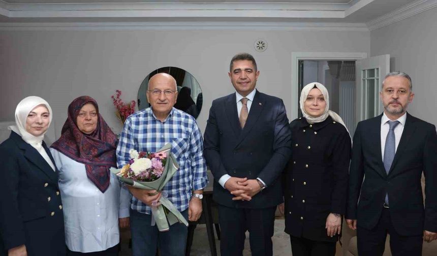 Emekli öğretmenler unutulmadı