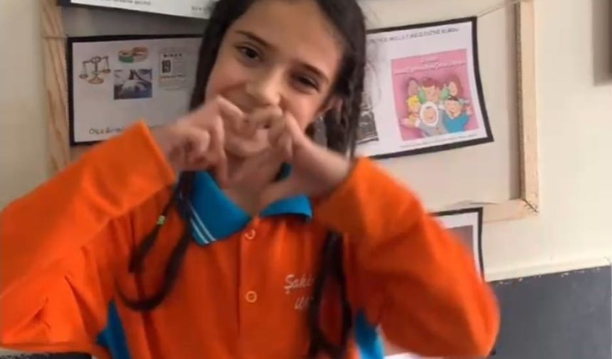 İnegöl'de öğrencilerden anlamlı 24 Kasım kutlaması