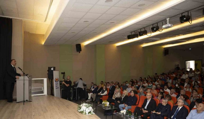 Mersin’de 2. Kent ve Denizcilik Konferansı düzenlendi