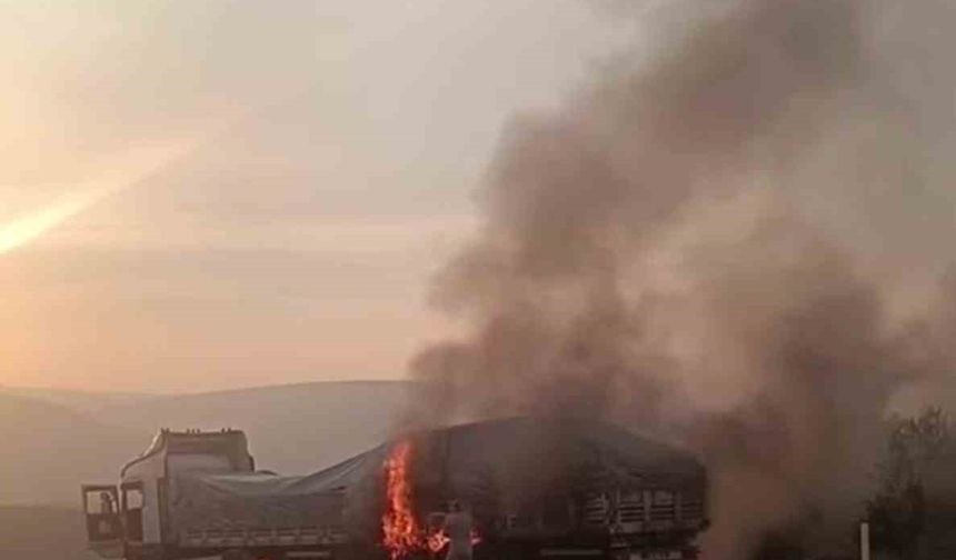 Mersin’de tırda çıkan yangın korkuttu