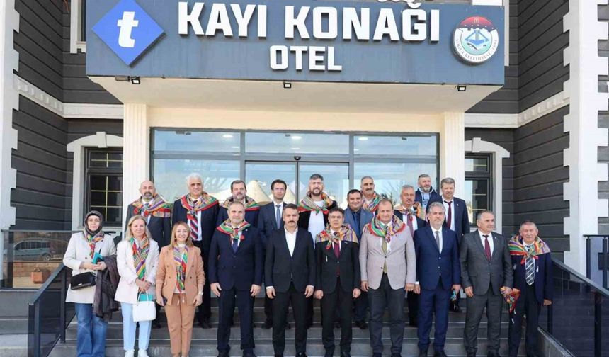 Söğüt, İpekyolu Belediyeler Birliği toplantısına ev sahipliği yaptı