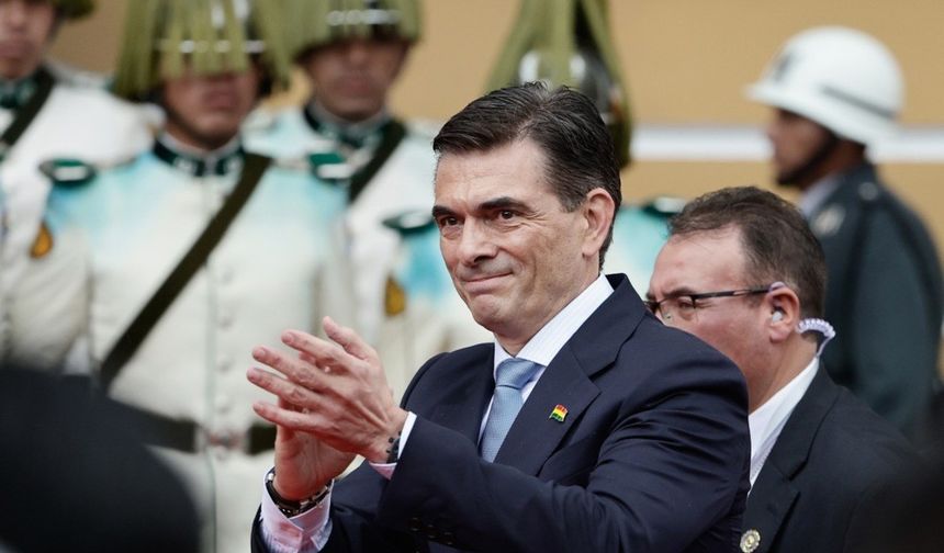 Yeni Bolivya Devlet Başkanı Paz yemin ederek göreve başladı