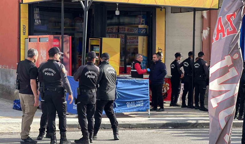 Mersin'de dehşet: Önce anne oğulu ardından büfeciyi öldürdü
