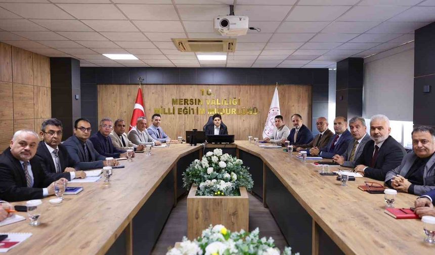 Özdemirci: “Çamlıyayla’dan Anamur’a Her Öğrenciye Nitelikli Eğitim İçin Çalışıyoruz”