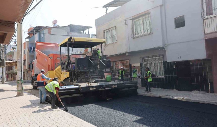 Akdeniz'de 65 mahallede kesintisiz yol çalışması