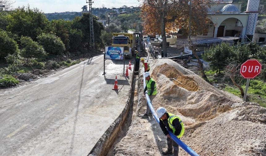Erdemli'de 35 Yıllık Hat Yenilendi, Su Sorunu Tarih Oldu