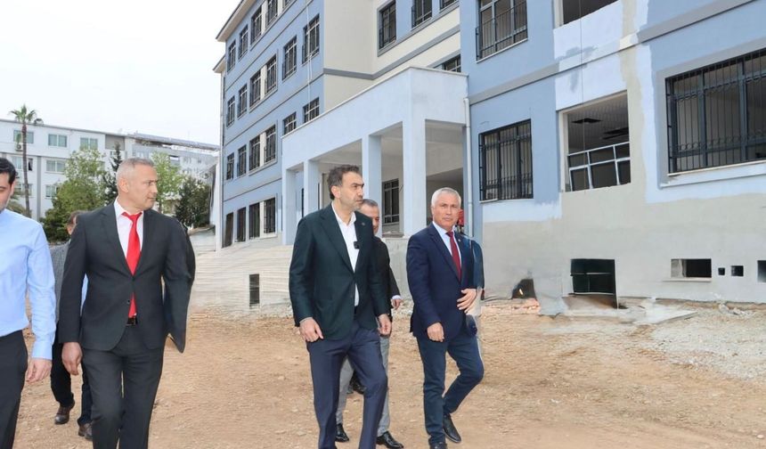 Deprem Sonrası Mersin’de Eğitim Seferberliği: Yeni Okullar Yolda