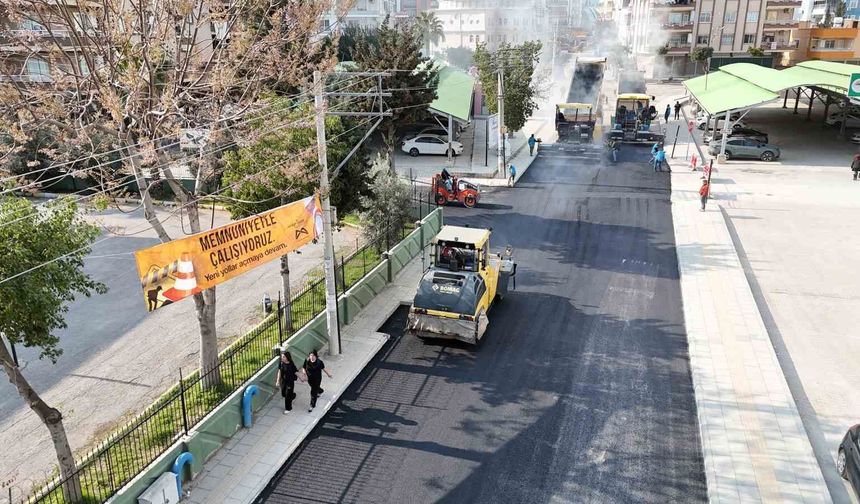 Toroslar’da Ulaşım Rahatladı : 208. Cadde Baştan Sona Yenilendi