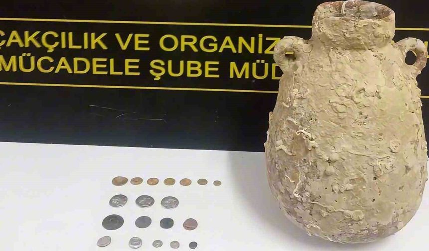 Mersin'de yurt dışına kaçırılmak istenilen binlerce tarihi eser ele geçirildi