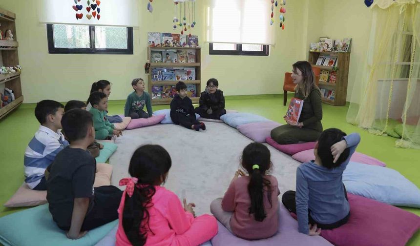 Toroslar Çocuk Kampüsünde masal ve drama ile gelişim destekleniyor