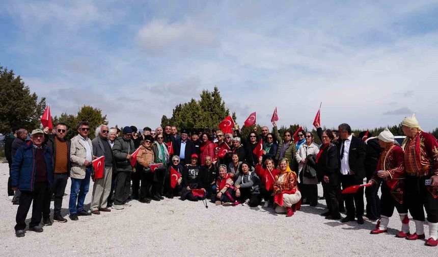 Erdemli’de Kuvayi Milliye’nin 106. Yılı Yürüyüşle Anıldı