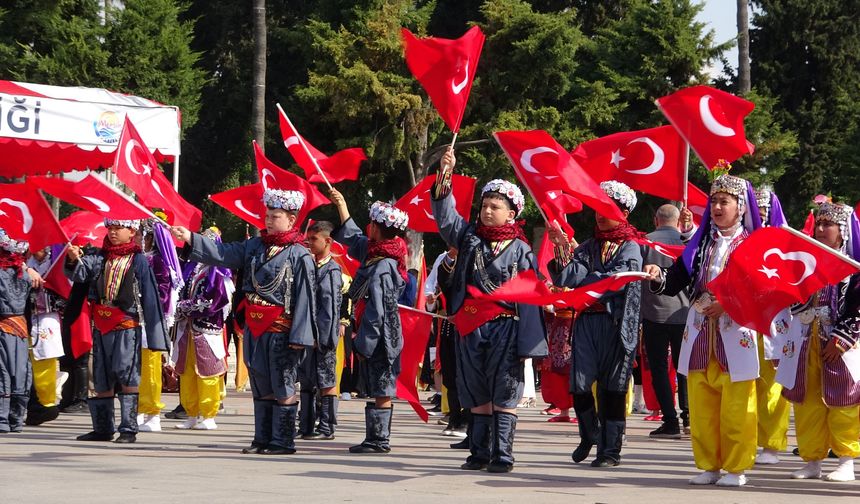 Mersin'de 23 Nisan coşkuyla kutlandı