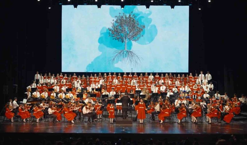 Cumhurbaşkanlığı Çocuk Orkestrası ve Korosu, yaklaşık bin çocukla birlikte 23 Nisan'da sahne alacak