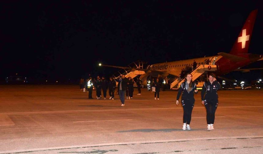 İsviçre Kadın Milli Futbol Takımı Sinop'ta