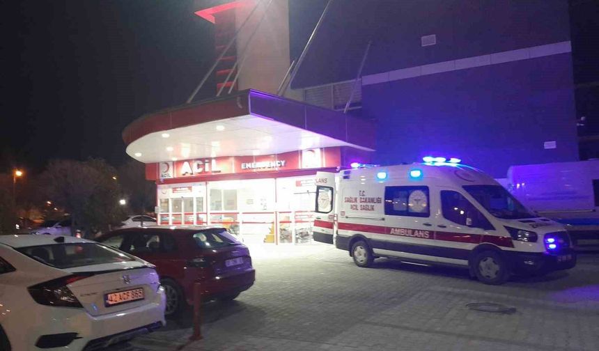 Karapınar'da iki otomobil çarpıştı: 4 yaralı