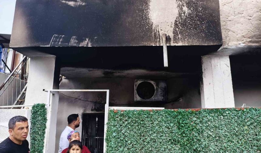 Klima patladı, evde yangın çıktı